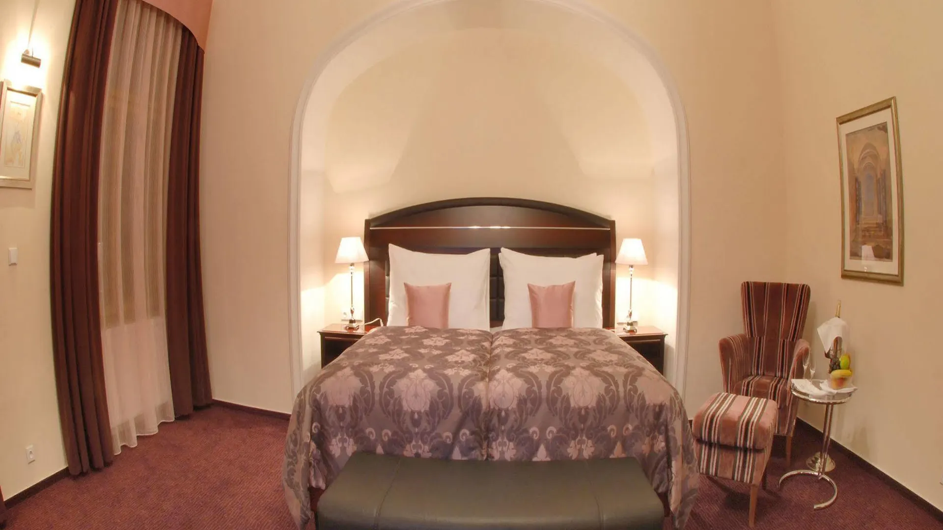 Ea Embassy Prague Hotel 4*,
