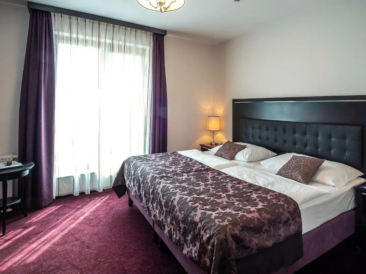 Ea Embassy Prague Hotel